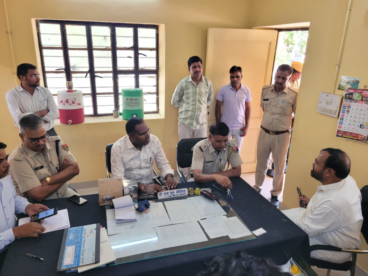 गौवंश के बछड़े का कटा हुआ धड़ मिलने से लोगो में आक्रोश