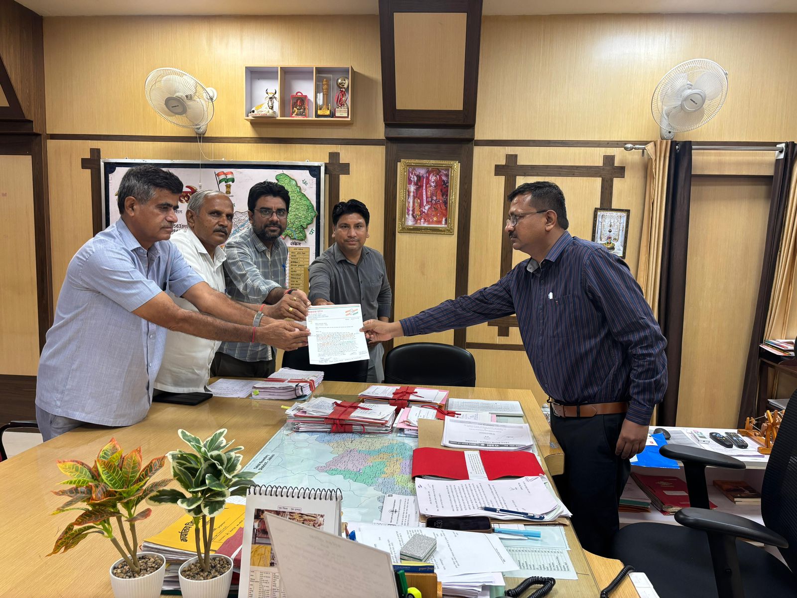विधानसभा क्षेत्र आहोर के गांवो में पेयजल समस्या का समाधान शीघ्र हो- सवाराम पटेल
