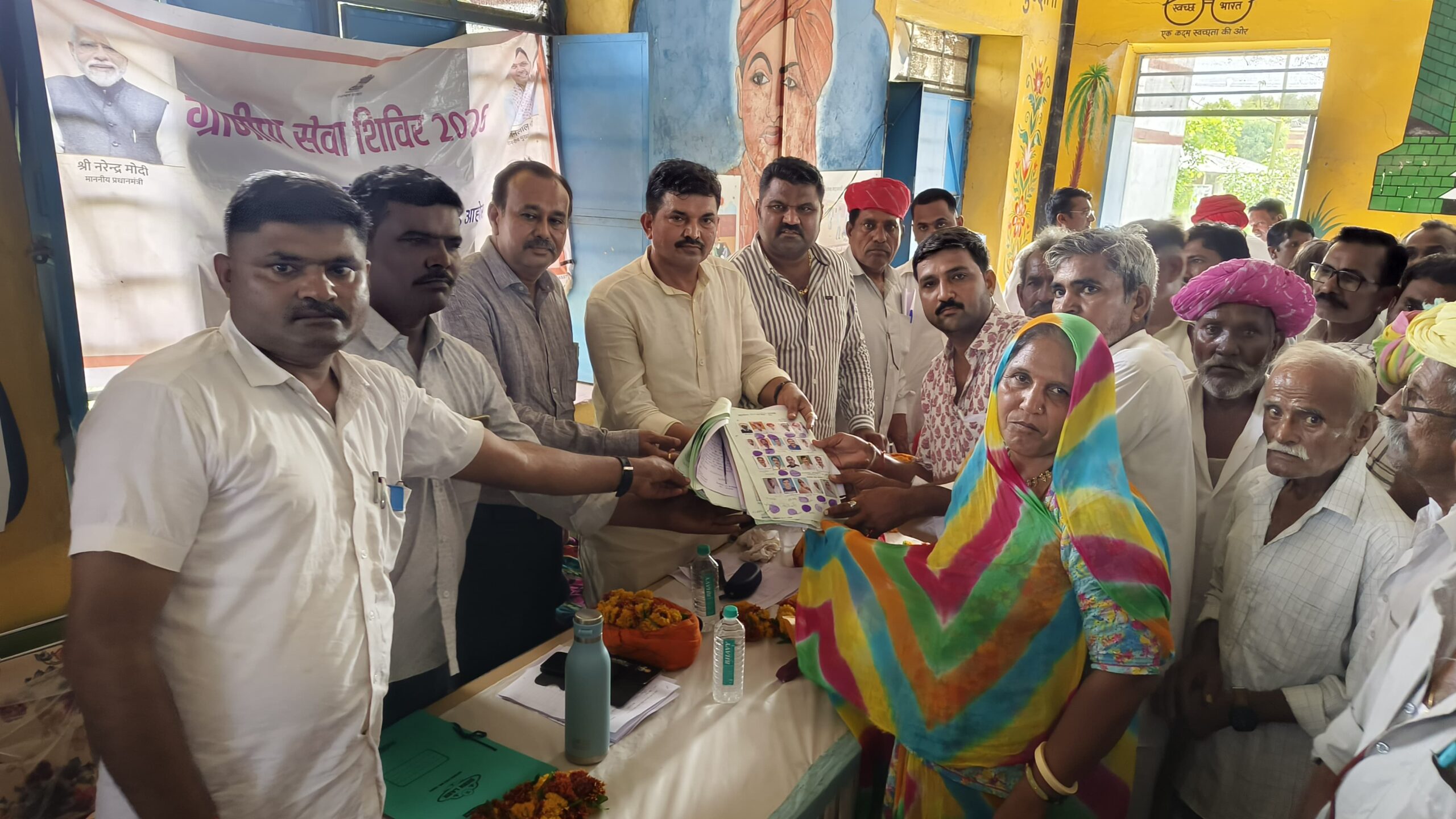 रोडला के ग्रामीण सेवा शिविर में 13 पुश्तैनी पट्टे व 38 किसानों के सम्मानजनक नाम दर्ज